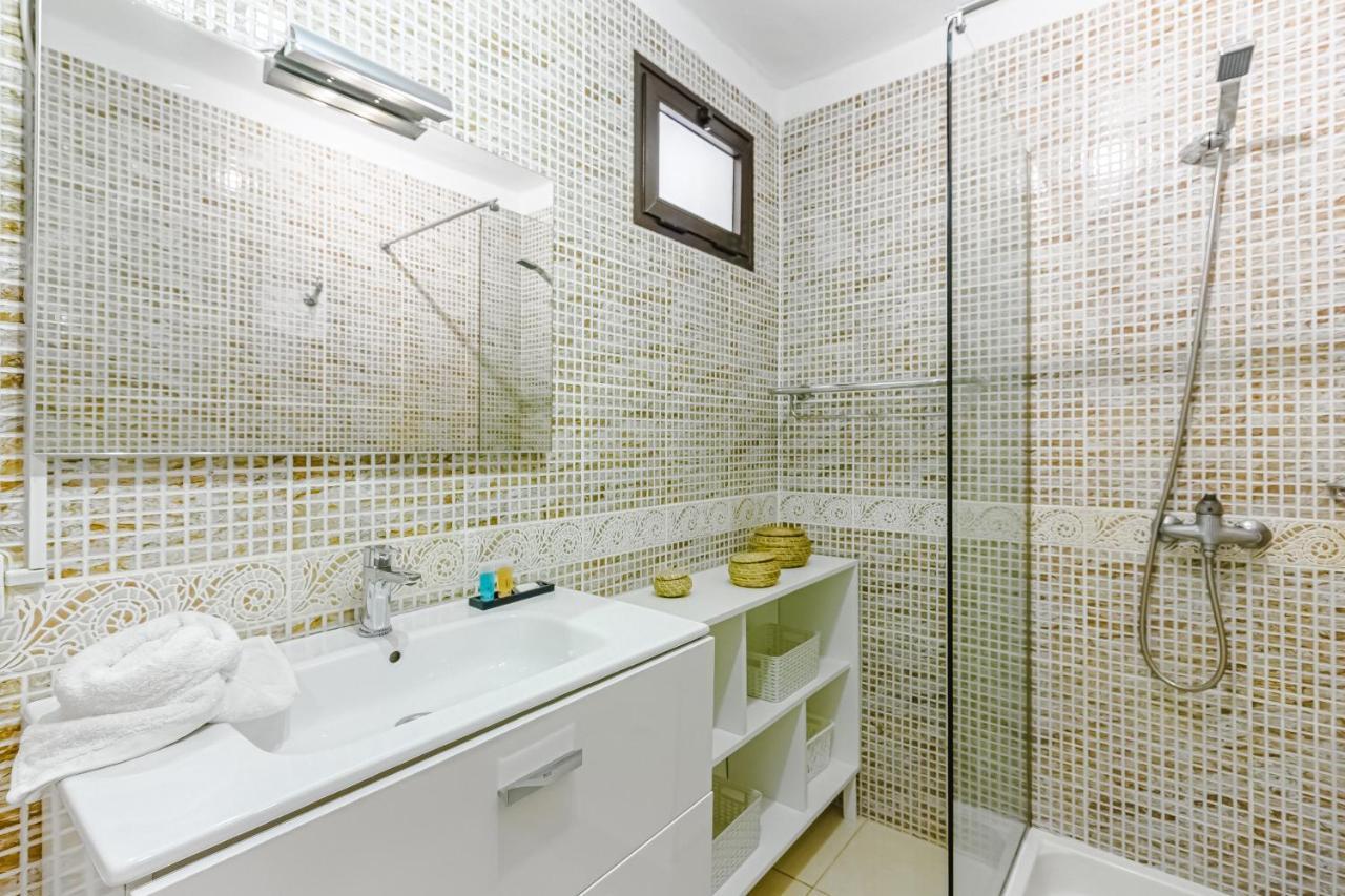 Fantastic Large Studio In Front Of Beach Heated Pool Wifi Arona  Extérieur photo